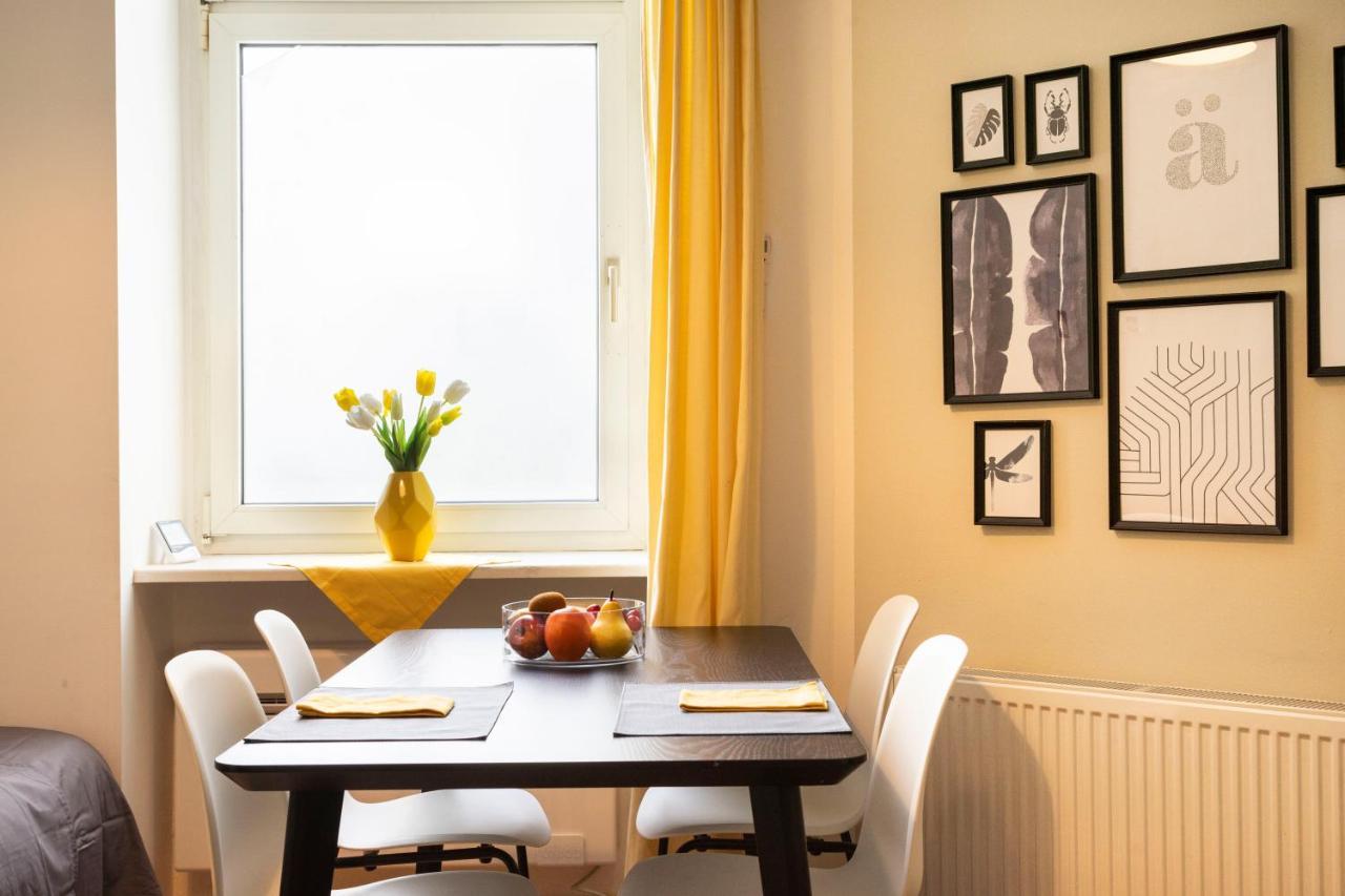Appartement J.hl Ku'damm Style +a/c +rain-shower+u-station Berlijn